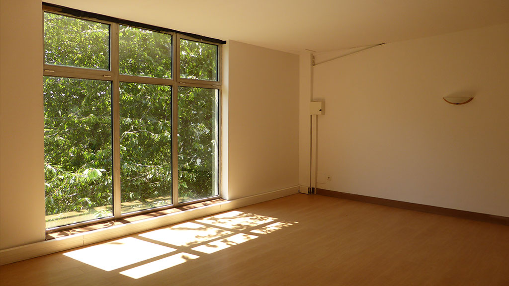 CineDesk_Bureaux_576p